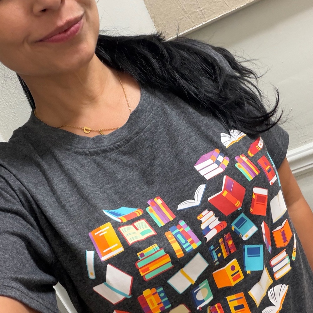 BOOK HEART SHIRT Women's Gray Short Sleeve Tee with Colorful Book Design
